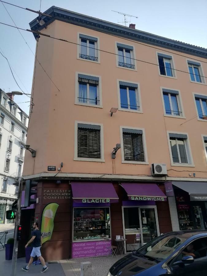 Le St Pierre - Style Et Caractere A 10Min Du Vieux Lyon Lejlighed Eksteriør billede